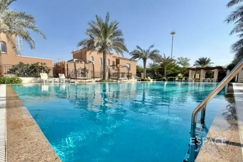 Vilë në Dubai Land, Emiratet e Bashkuara Arabe 3 dhoma gjumi, 178 m2. № 738019 - Foto 12