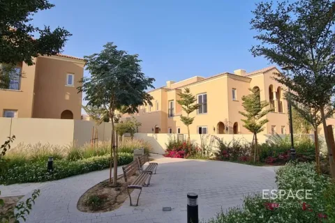 Vilë në Dubai Land, Emiratet e Bashkuara Arabe 3 dhoma gjumi, 178 m2. № 738019 - Foto 9