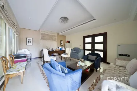 Villa zum Verkauf in Palm Jumeirah, Dubai, VAE 4 Schlafzimmer, 465 m2 Nr. 738020 - Foto 17