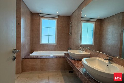 Vila di Dubai, UAE 4 bilik tidur, 688.8 meter persegi № 685895 - foto 15
