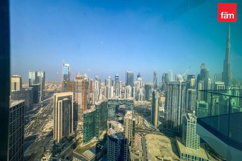 דירה ב Business Bay, Dubai, איחוד האמירויות 2 חדרי שינה, 100.4 מ