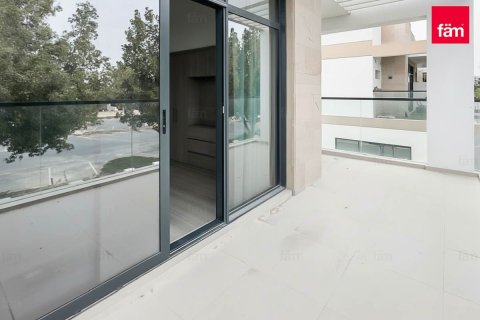 Dubai, संयुक्त अरब अमीरात में विला, 4 बेडरूम, 180 वर्ग मीटर, संख्या 685891 - फ़ोटो 4