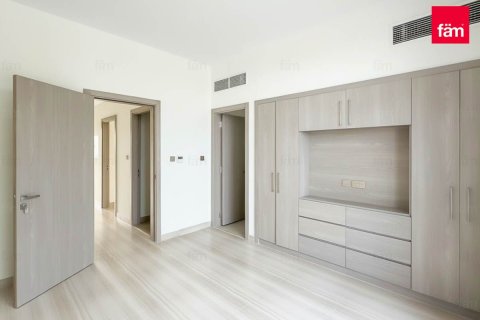 Dubai, संयुक्त अरब अमीरात में विला, 4 बेडरूम, 180 वर्ग मीटर, संख्या 685891 - फ़ोटो 7