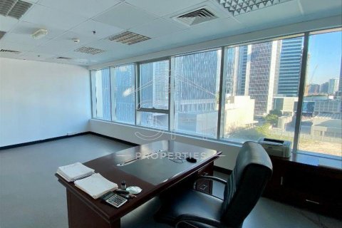 Escritório para arrendamento em Business Bay, Dubai, EAU 148.7 m2 № 563645 - foto 2