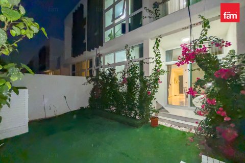 Townhouse de vânzare în Dubai, EAU 3 dormitoare, 151.7 mp.  №678295 - poză 15