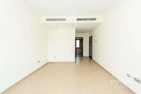 Villa in Jumeirah Village Triangle, Dubai, UAE 5 bedrooms, 372 sq.m. № 737800 - photo 13