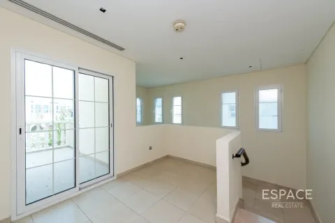 Villa in Jumeirah Village Triangle, Dubai, UAE 5 bedrooms, 372 sq.m. № 737800 - photo 8
