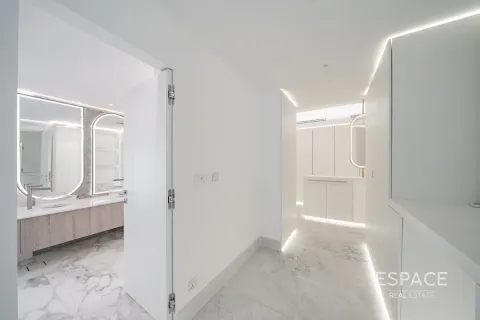 Villa in Meadows, Dubai, UAE 4 bedrooms, 388 sq.m. № 737798 - photo 16