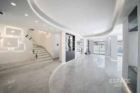 Villa in Meadows, Dubai, UAE 4 bedrooms, 388 sq.m. № 737798 - photo 9