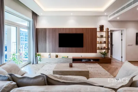 Apartmen di Palm Jumeirah, Dubai, UAE 2 bilik tidur, 186 meter persegi № 737796 - foto 3