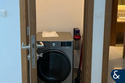 Apartment sa CLAREN TOWERS sa Downtown Dubai (Downtown Burj Dubai), UAE 2 silid-tulugan, 154 sq.m. № 671620 - larawan 11