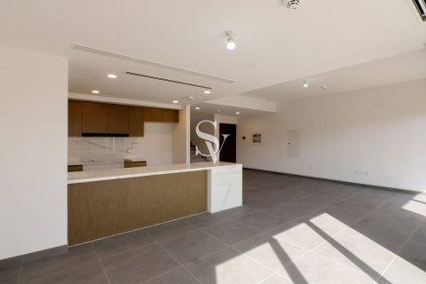 Maison de ville à louer à Dubai Land, Dubai, EAU 3 chambres, 161 m2 № 698735 - photo 5