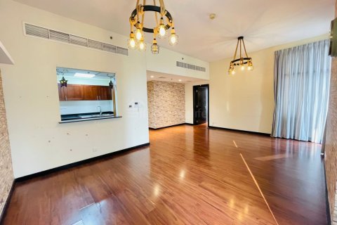 Üürile anda korter asukohaga Jumeirah Lake Towers, Dubai, AÜE: 1 magamistoaga, 92 m² Nr 715695 - pilt 2