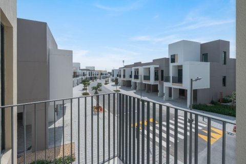Huvila Arabian Ranches 3, Dubai, Arabiemiraatit 3 makuuhuonetta, 134 m2 № 715707