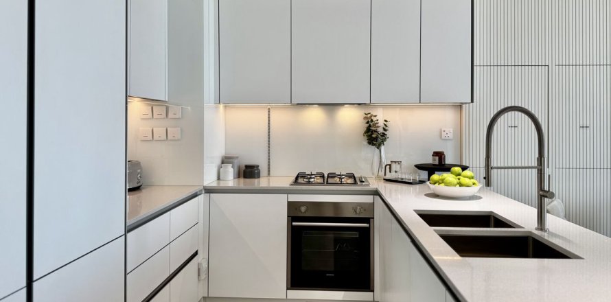 Lakás itt: Dubai, EAE, 1 hálószoba, 81.8 m², azonosító: 679069