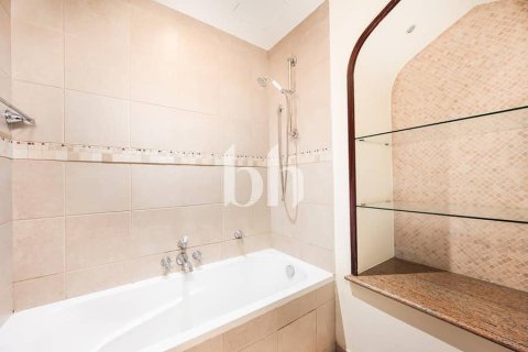 آپارتمان برای فروش در  Downtown Dubai (Downtown Burj Dubai)، Dubai، امارات متحده عربی  2 خوابه ، 124 متر مربع ، شماره 642563 - تصویر 15