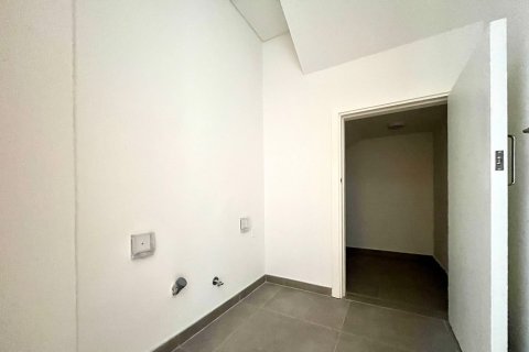 Снять в аренду виллу в Джабаль-Али, Дубай, ОАЭ 4 спальни, 404.96м2, № 764216 - фото 17