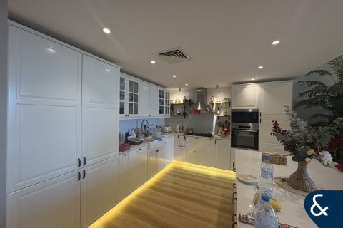 דירה להשכרה ב Motor City, Dubai, איחוד האמירויות  3 חדרי שינה, 199 מ"ר, מספר 671322 - תמונה 4