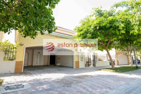 Vilë në Jumeirah Park, Dubai, Emiratet e Bashkuara Arabe 3 dhoma gjumi, 343.7 m2. № 634459 - Foto 1