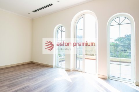 Vilë në Jumeirah Park, Dubai, Emiratet e Bashkuara Arabe 3 dhoma gjumi, 343.7 m2. № 634459 - Foto 15