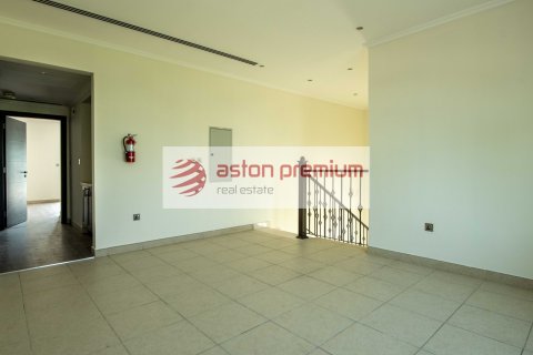 Vilë në Jumeirah Park, Dubai, Emiratet e Bashkuara Arabe 3 dhoma gjumi, 343.7 m2. № 634459 - Foto 14