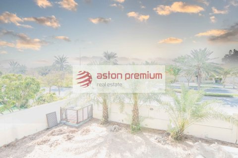 Vilë në Jumeirah Park, Dubai, Emiratet e Bashkuara Arabe 3 dhoma gjumi, 343.7 m2. № 634459 - Foto 33