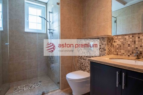 Vilë në Jumeirah Park, Dubai, Emiratet e Bashkuara Arabe 3 dhoma gjumi, 343.7 m2. № 634459 - Foto 28