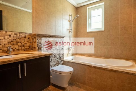 Vilë në Jumeirah Park, Dubai, Emiratet e Bashkuara Arabe 3 dhoma gjumi, 343.7 m2. № 634459 - Foto 32