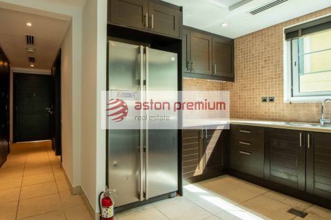 Vilë në Jumeirah Park, Dubai, Emiratet e Bashkuara Arabe 3 dhoma gjumi, 343.7 m2. № 634459 - Foto 8