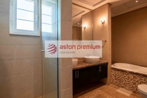 Vilë në Jumeirah Park, Dubai, Emiratet e Bashkuara Arabe 3 dhoma gjumi, 343.7 m2. № 634459 - Foto 18
