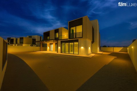 Müüa villa asukohaga Dubai Hills Estate, AÜE: 5 magamistoaga, 875.4 m² Nr 652381 - pilt 1