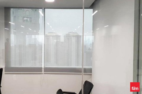 Üürile anda kontor asukohaga Dubai, AÜE: 122.5 m² Nr 630363 - pilt 7