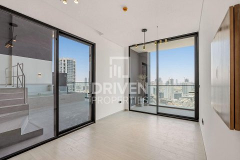 Apartment til leje i Jumeirah Village Circle, Dubai, UAE 2 soveværelser, 142.79 kvm № 768443 - foto 1