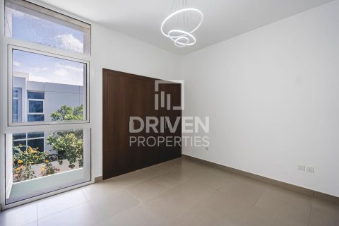 Kaupunkipientalo Mudon, Dubai, Arabiemiraatit 3 makuuhuonetta, 263.94 m2 № 768442 - kuva 17