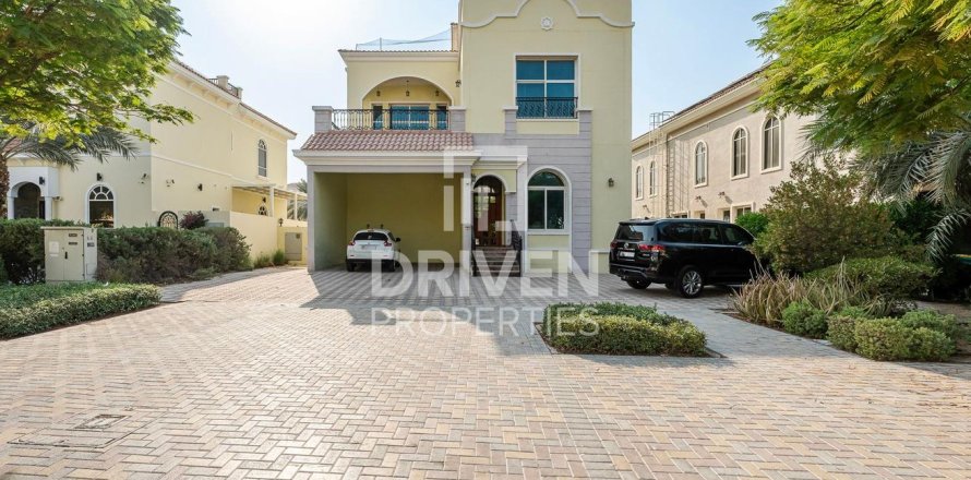 Willa w The Villa, Dubai, ZEA 4 sypialnie, 570.24 mkw. nr 768441