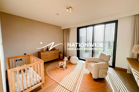 Vila di Abu Dhabi, UAE 4 bilik tidur, 461 meter persegi № 629902 - foto 8