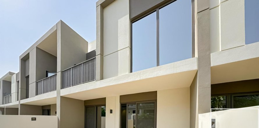 Kaupunkipientalo Tilal Al Ghaf, Dubai, Arabiemiraatit 3 makuuhuonetta, 149 m2 № 642111