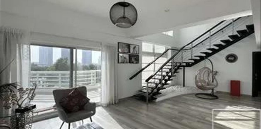 דירה ב Jumeirah Islands, Dubai, איחוד האמירויות 3 חדרי שינה, 238 מ"ר מספר 642115