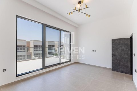 Villa te huur in Al Furjan, Dubai, VAE 5 slaapkamers, 599.97 vr.m., nr 747059 - foto 23