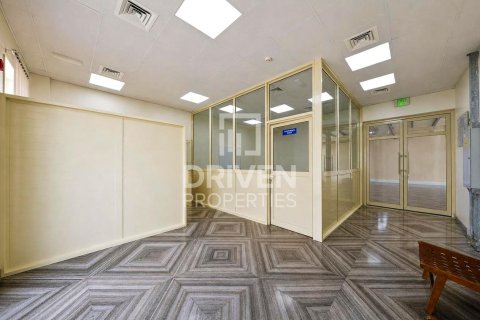 Dubai, UAE의 창고 2097.56제곱미터 번호 747062