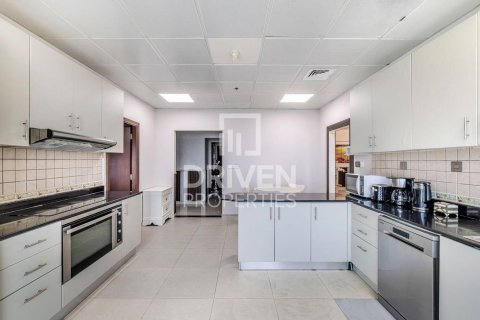 Apartment til leje i Dubai Marina, Dubai, UAE 4 soveværelser, 298.4 kvm № 747058 - foto 18
