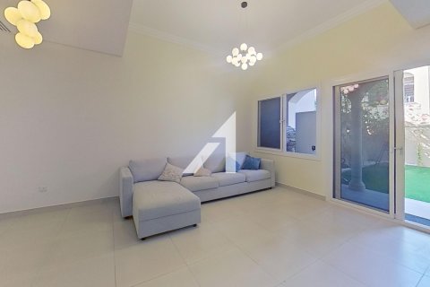 Villa in Serena, Dubai, UAE 3 bedrooms, 172.5 sq.m. № 656924 - photo 3