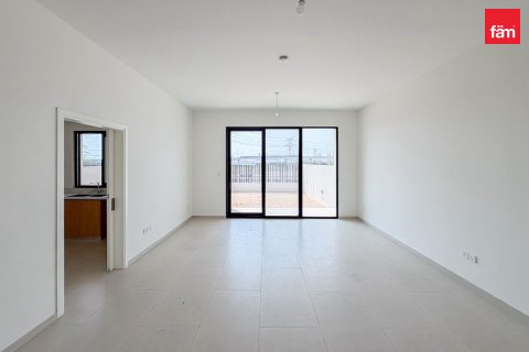 Rijtjeshuis te huur in Jebel Ali, Dubai, VAE 3 slaapkamers, 238 vr.m., nr 738837 - foto 2