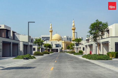Rijtjeshuis te huur in Jebel Ali, Dubai, VAE 3 slaapkamers, 238 vr.m., nr 738837 - foto 28