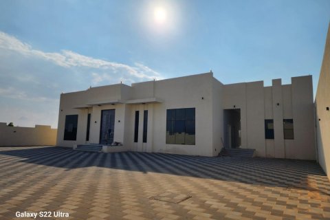 Al Riffa、Ras Al Khaimah、UAE にあるヴィラの賃貸物件 4ベッドルーム、929 m2、No656222 - 写真 1