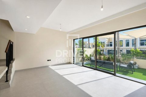 Kamienica na sprzedaż w Damac Lagoons, Dubai, ZEA 4 sypialnie, 144 mkw., nr 765085 - zdjęcie 2