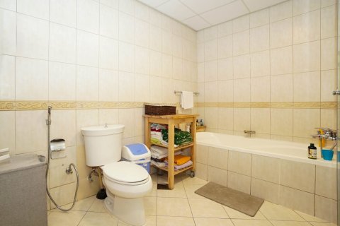 Apartmen di Motor City, Dubai, UAE 2 bilik tidur, 157 meter persegi № 679372 - foto 17