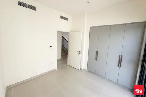 Villa til leie i Dubai, Emiratene 4 soverom, 262.2 kvm Nr. 699973 - Foto 6