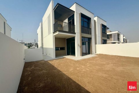 Villa in Al Furjan, Dubai, UAE 4 bedrooms, 358.8 sq.m. № 699972 - photo 2