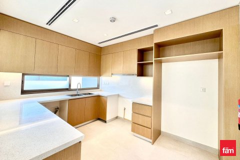 Villa til leie i Al Furjan, Dubai, Emiratene 4 soverom, 358.8 kvm Nr. 699972 - Foto 8